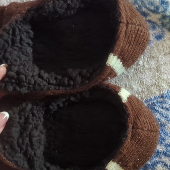 Soft 🏈 Slippers - Picture 8 of 9